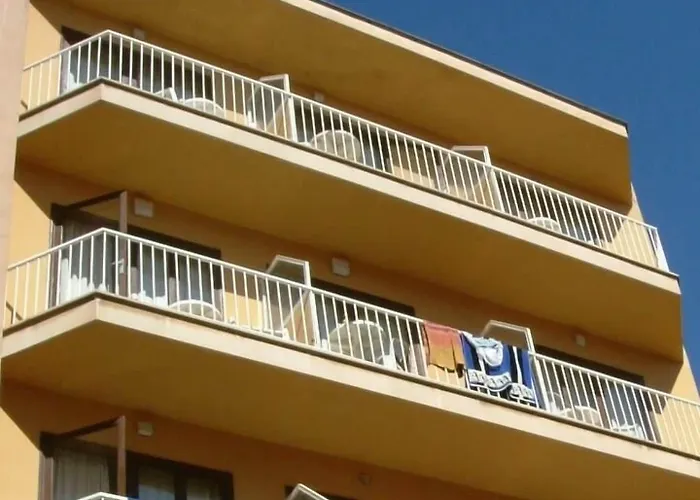 Hostel Casthotels Tierramar *